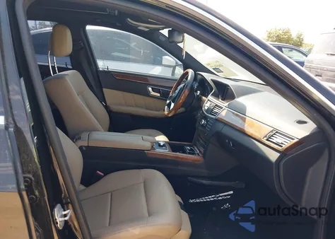 2013 Mercedes-Benz E 350 z USA, uszkodzony, nr VIN WDDHF5KB0DA765664